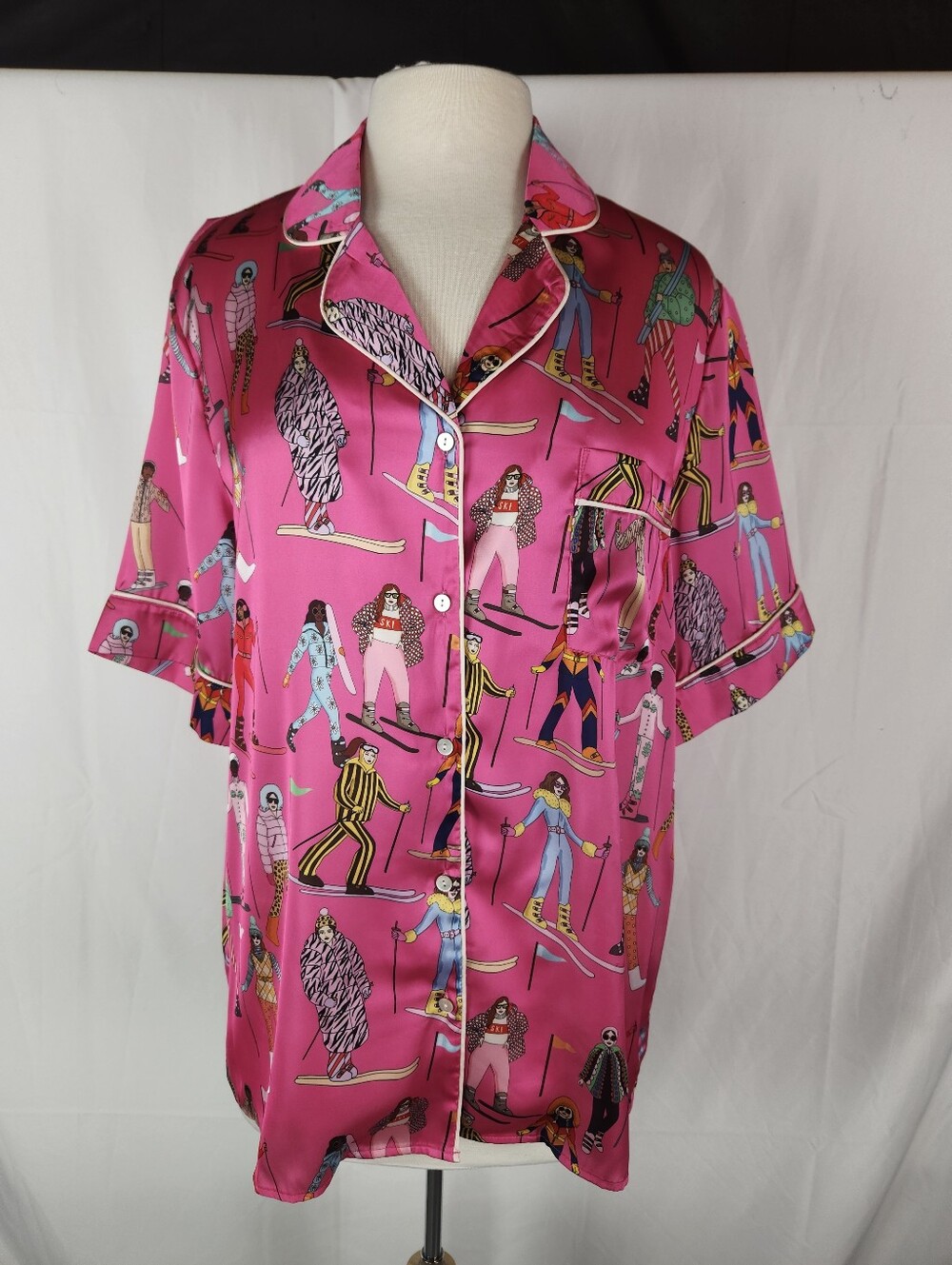 Karen Mabon NWT Ski Print Satin Pajama Top Pink L Novelty Luxury Sleepwear